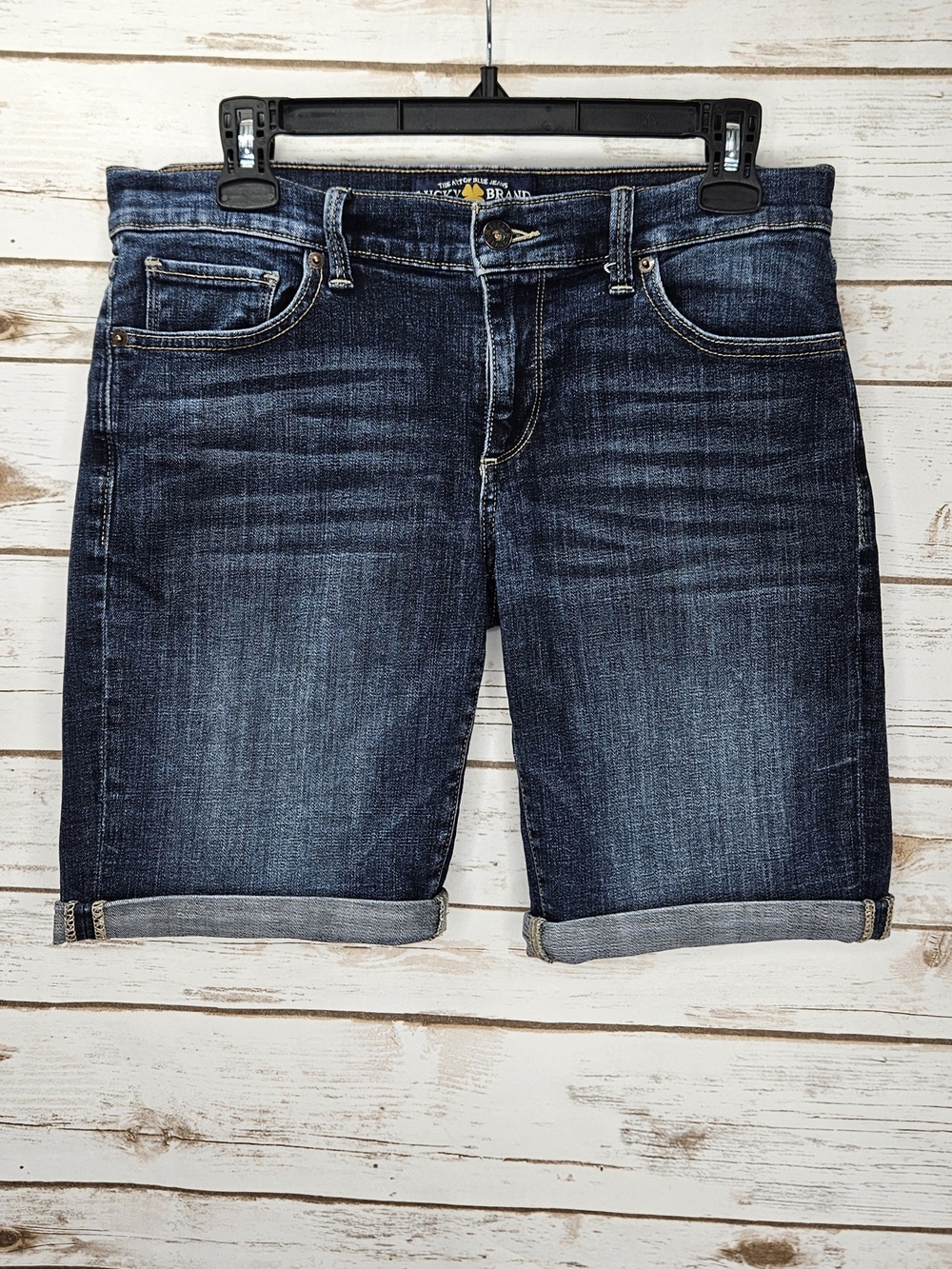 Lucky Brand The Bermuda Jean Shorts Size 4 / 27
